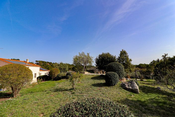 Image No.2-5 Bed House for sale