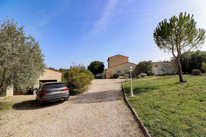 Image No.22-5 Bed House for sale