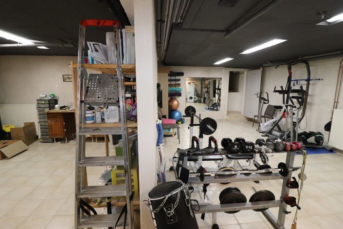 Image No.31-5 Bed House for sale