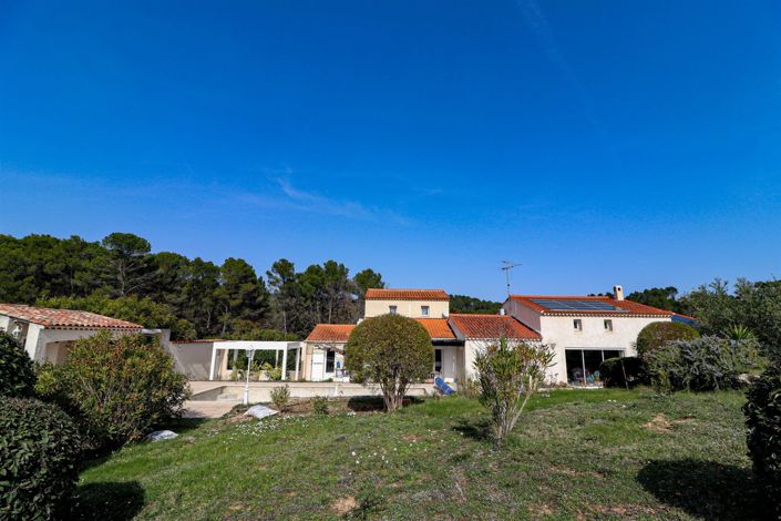 Image No.4-5 Bed House for sale