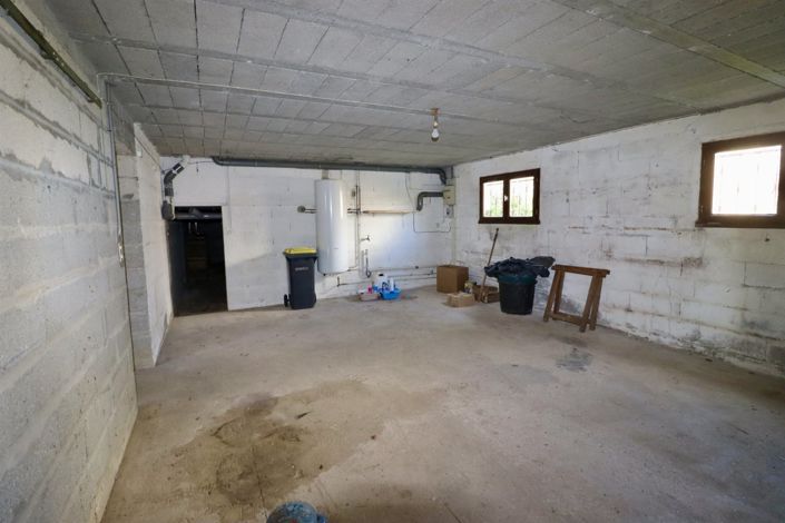 Image No.15-3 Bed House for sale