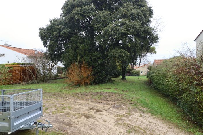 Image No.18-3 Bed House for sale