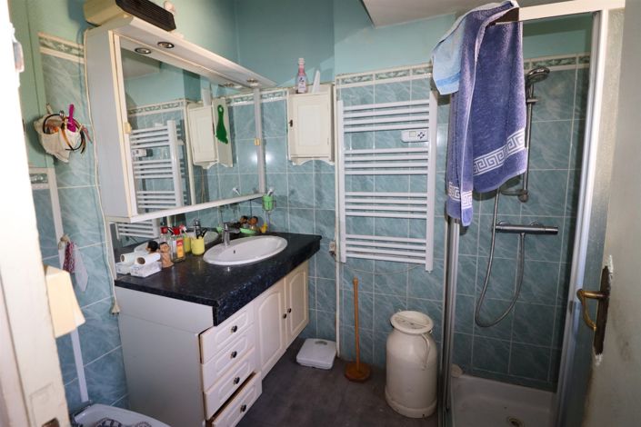Image No.11-3 Bed House for sale