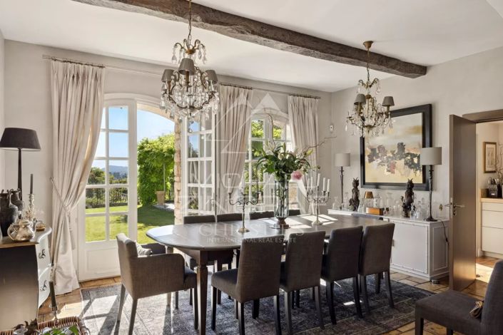 Image No.5-5 Bed House for sale