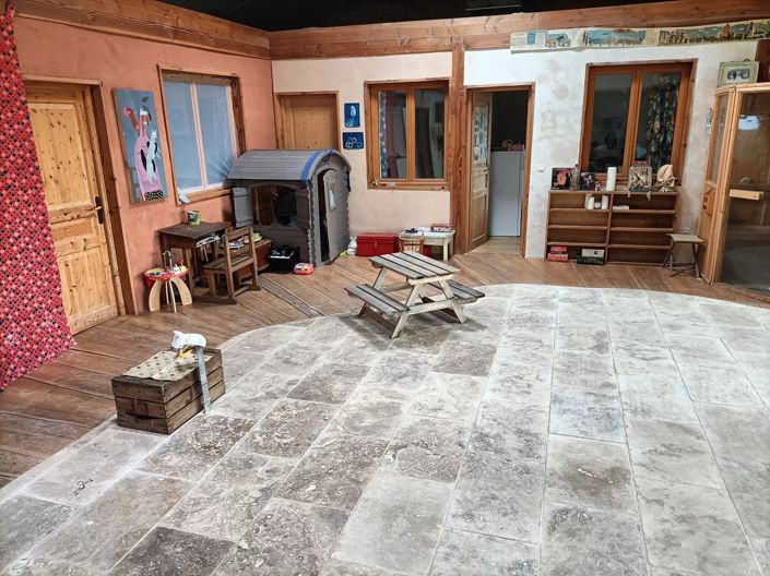 Image No.9-1 Bed House for sale