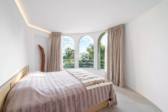 Image No.12-5 Bed Apartment for sale