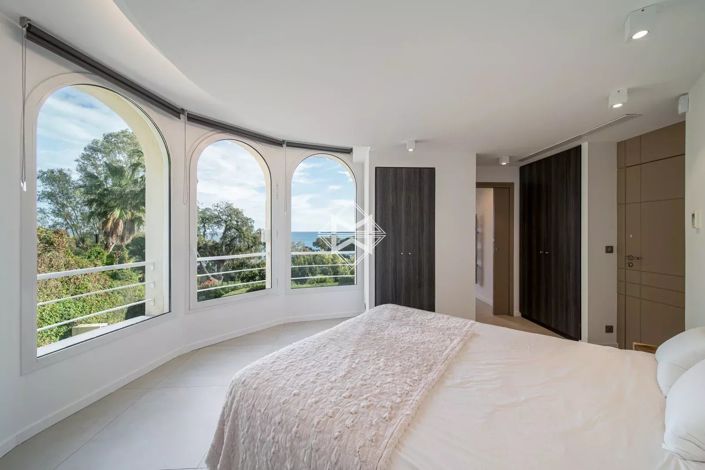 Image No.14-5 Bed Apartment for sale