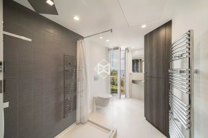 Image No.15-5 Bed Apartment for sale