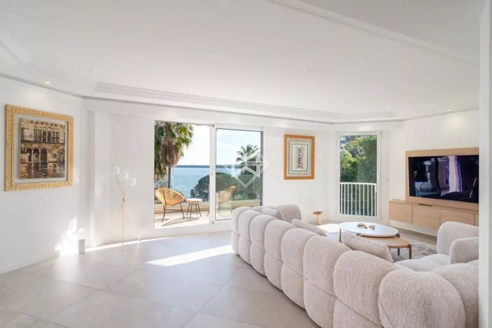 Image No.9-5 Bed Apartment for sale