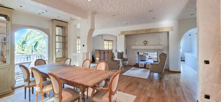 Image No.6-4 Bed House for sale