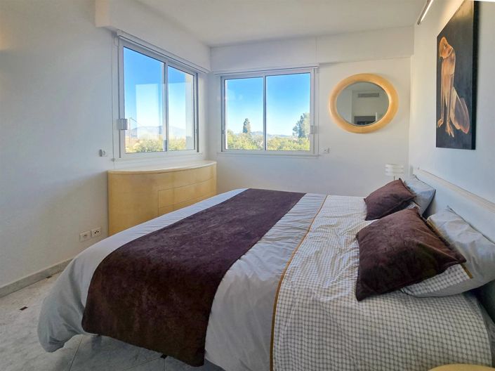 Image No.21-3 Bed Apartment for sale