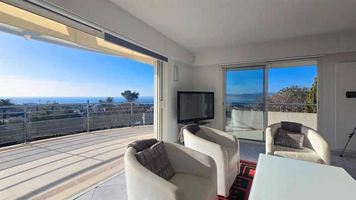 Image No.24-3 Bed Apartment for sale