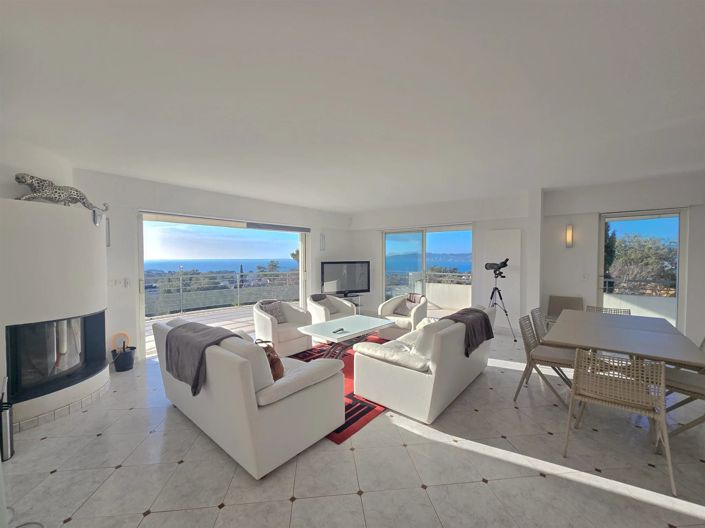 Image No.9-3 Bed Apartment for sale