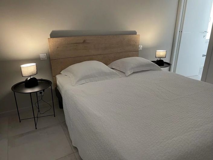 Image No.10-3 Bed Apartment for sale