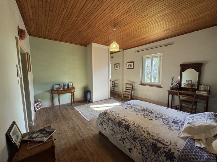 Image No.13-5 Bed House for sale