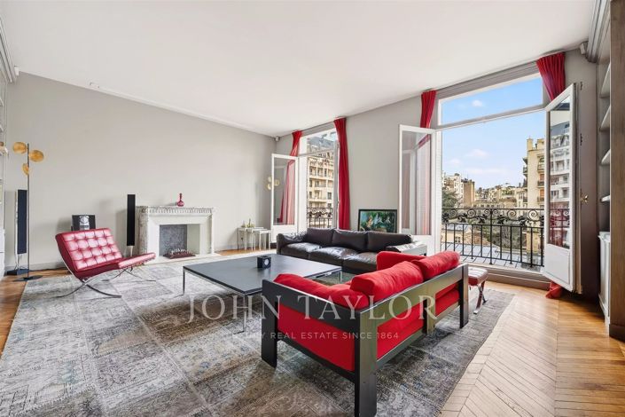 Image No.4-4 Bed Apartment for sale