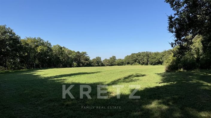 Image No.18-5 Bed Property for sale