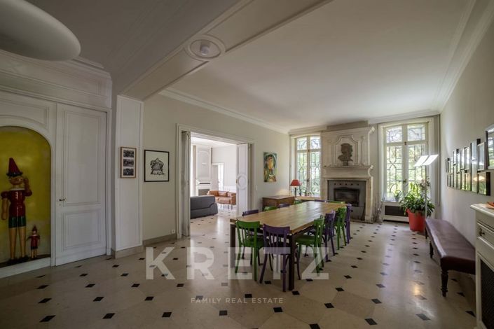 Image No.7-5 Bed Property for sale