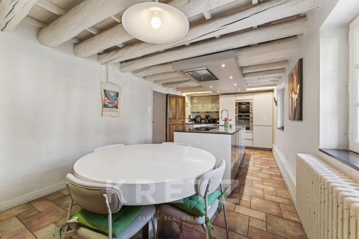 Image No.11-5 Bed House for sale