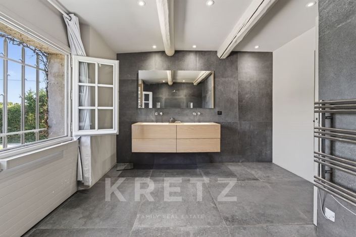 Image No.14-5 Bed House for sale