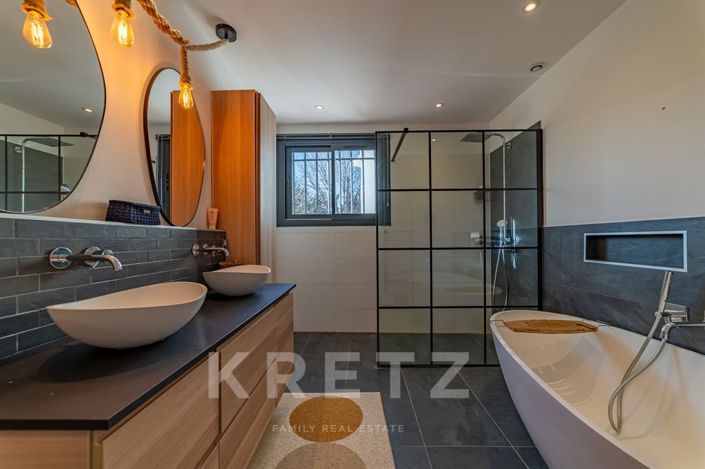 Image No.14-5 Bed House for sale