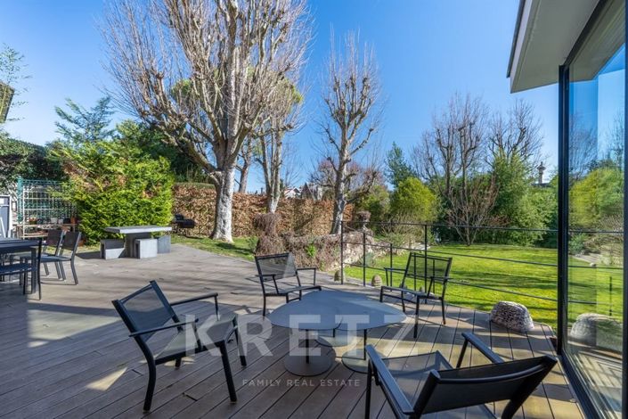 Image No.2-Maison de 4 chambres à vendre à Saint-Cloud