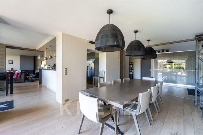 Image No.6-Maison de 4 chambres à vendre à Saint-Cloud