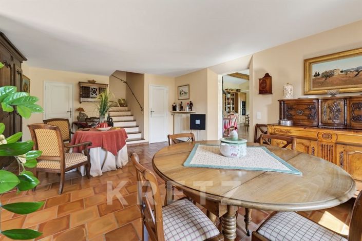 Image No.15-5 Bed House for sale