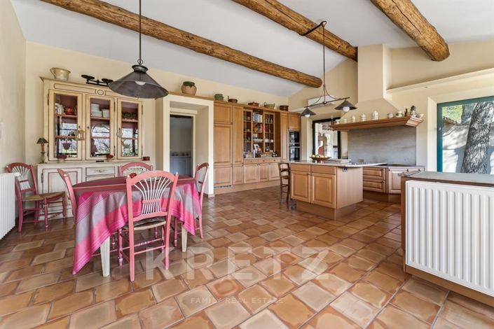 Image No.16-5 Bed House for sale