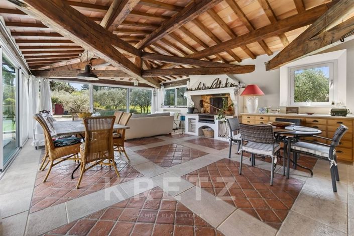 Image No.7-5 Bed House for sale