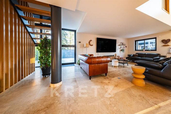 Image No.10-6 Bed House for sale