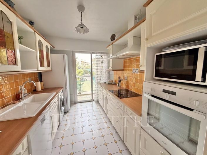 Image No.4-Appartement de 2 chambres à vendre à Antibes