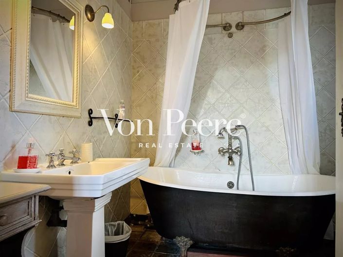 Image No.12-16 Bed House for sale