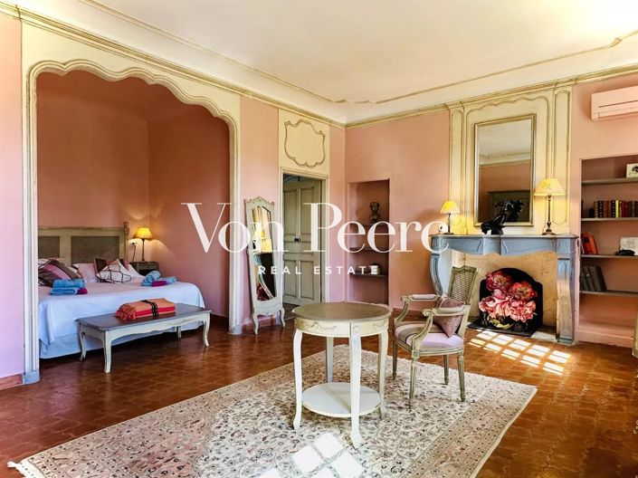 Image No.9-16 Bed House for sale