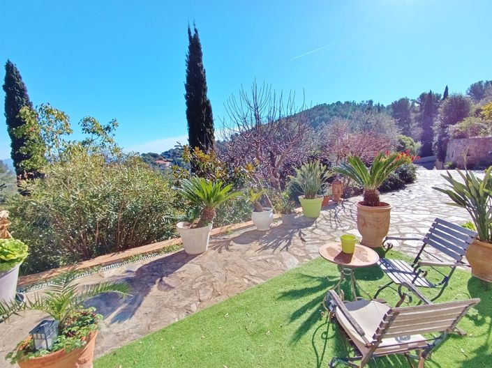 Image No.15-6 Bed House for sale