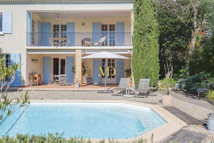 Image No.10-4 Bed House for sale