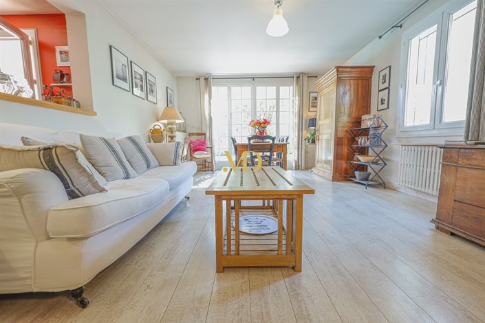 Image No.16-4 Bed House for sale