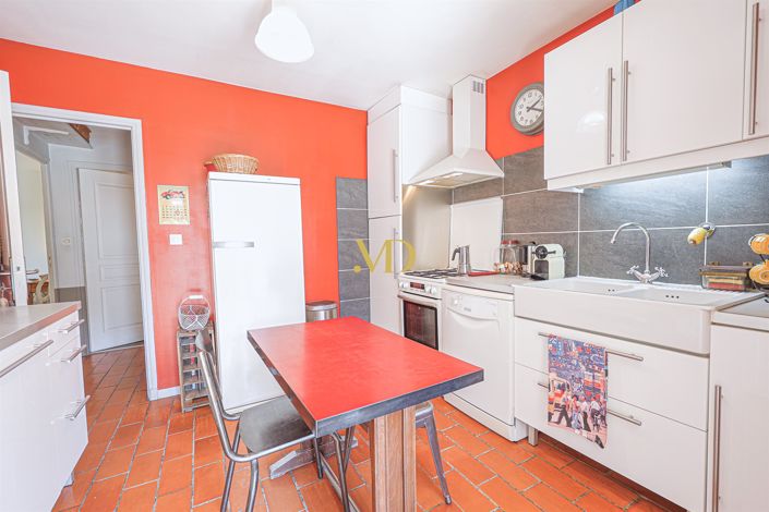 Image No.17-4 Bed House for sale