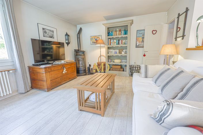 Image No.18-4 Bed House for sale