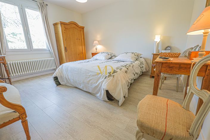 Image No.21-4 Bed House for sale