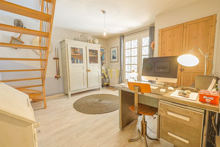 Image No.24-4 Bed House for sale