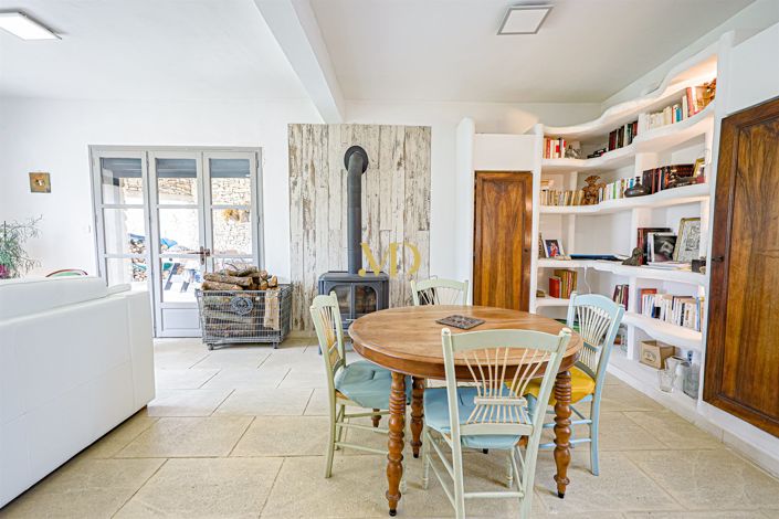 Image No.12-4 Bed House for sale