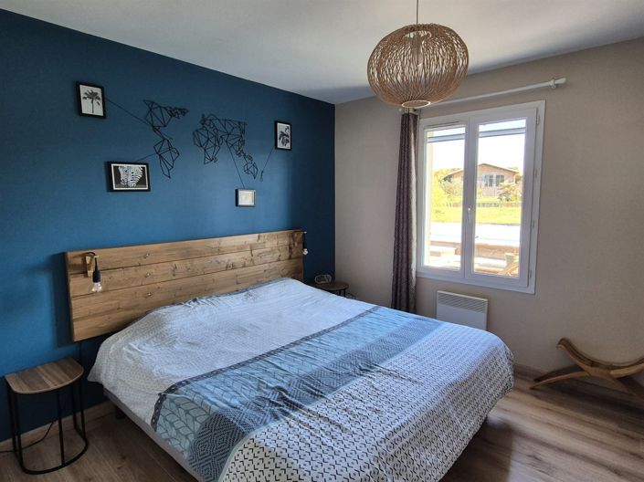 Image No.7-4 Bed House for sale