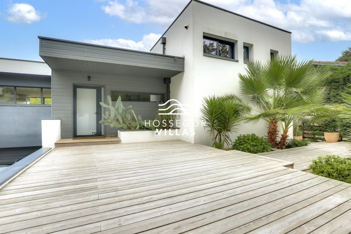 Image No.15-4 Bed House for sale