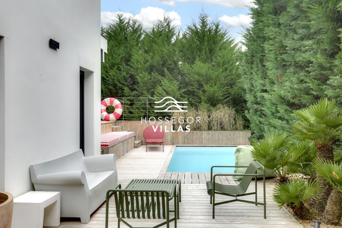 Image No.2-4 Bed House for sale