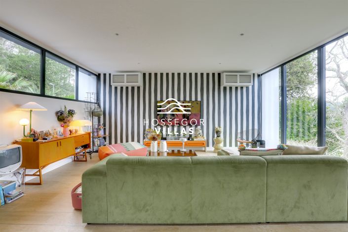 Image No.4-4 Bed House for sale