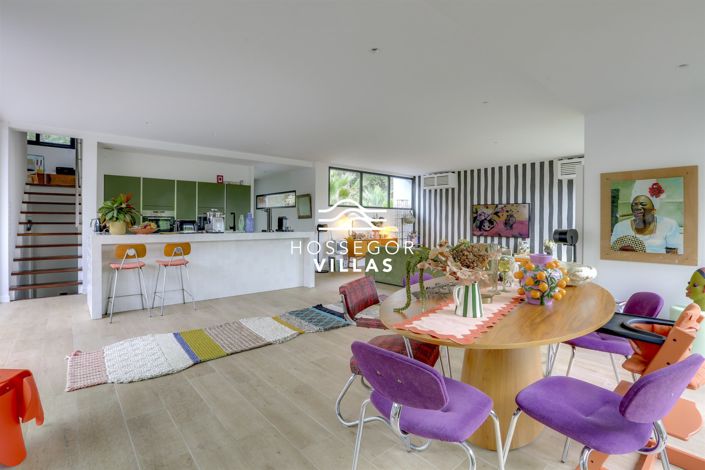 Image No.7-4 Bed House for sale