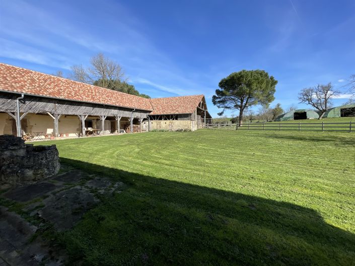 Image No.19-4 Bed House for sale