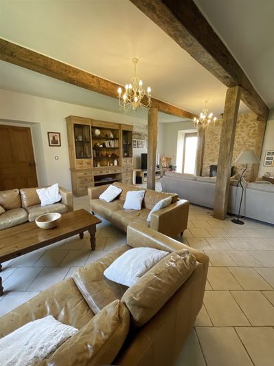 Image No.4-4 Bed House for sale