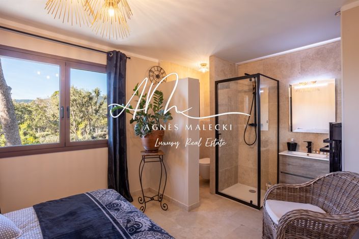 Image No.12-5 Bed House for sale